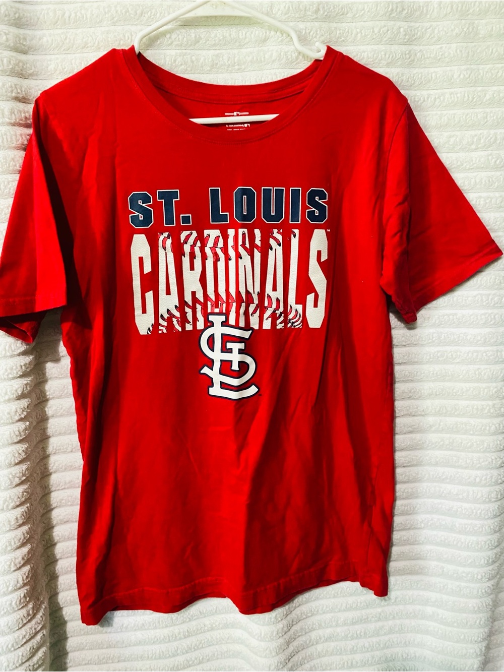 Genuine Merchandise Red St. Louis Cardinals Graphic Tee